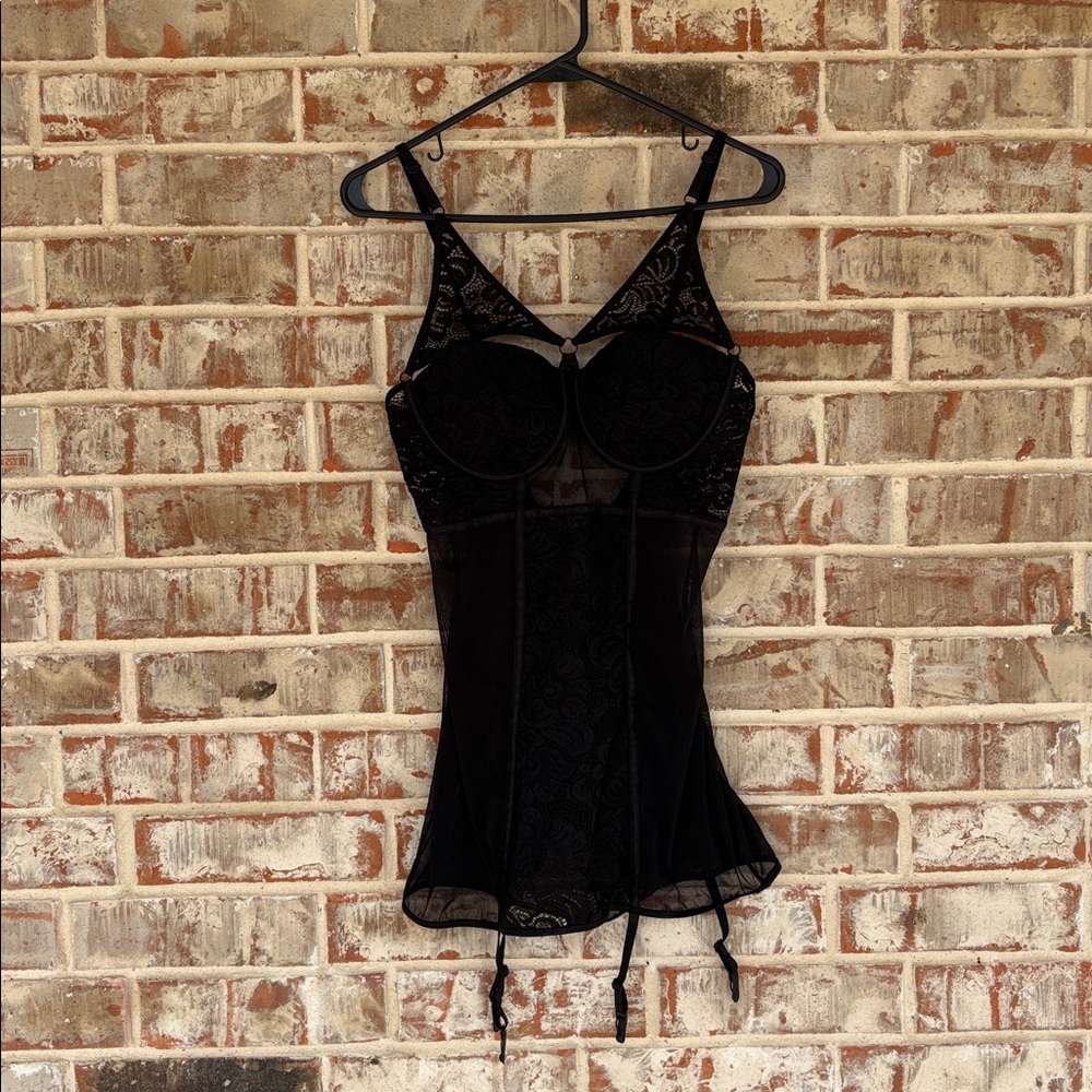 Dreamgirl Black Lace Chemise Underwire Corset with garters